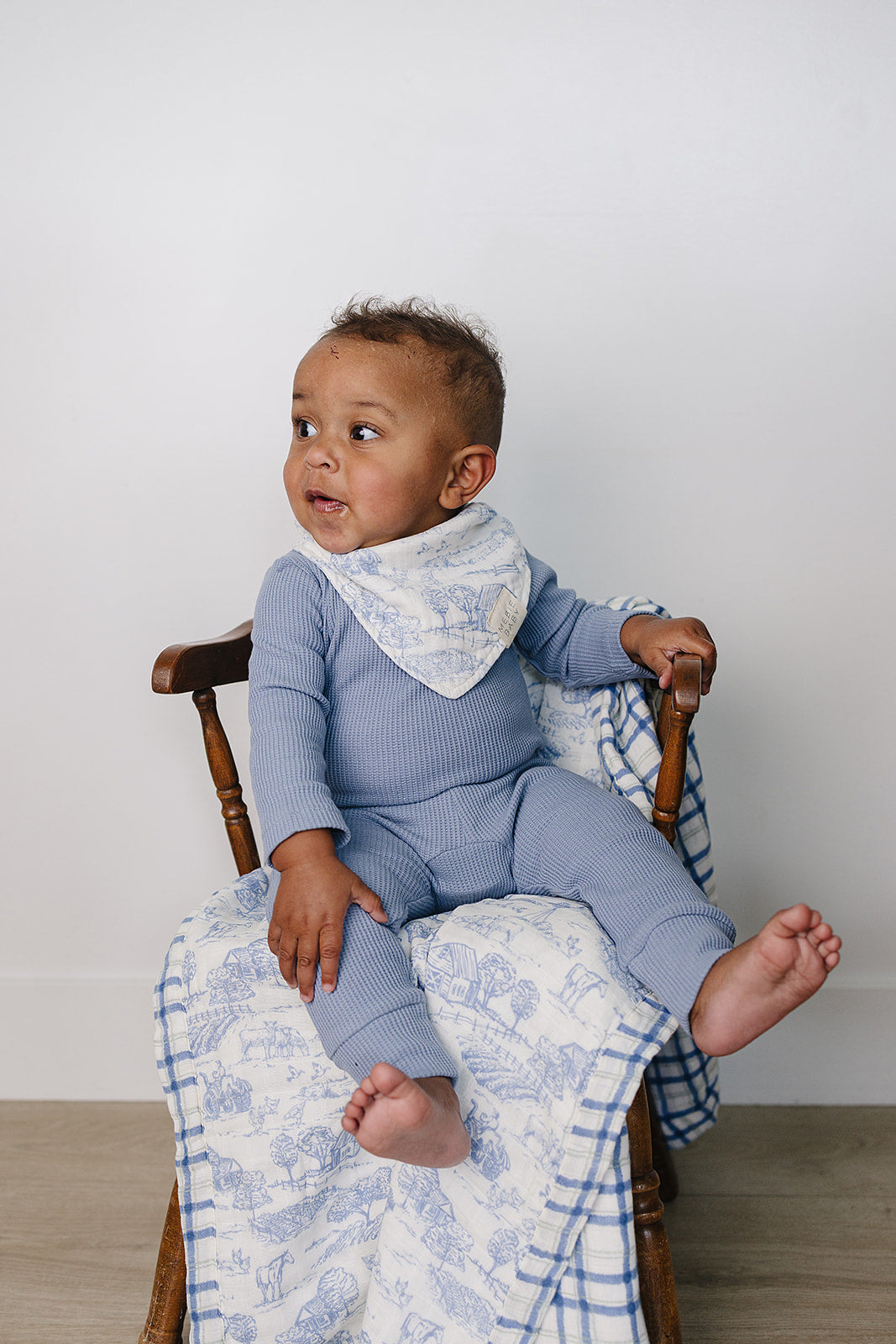 Farm Toile Classic Muslin Bib