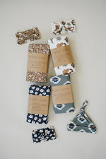 Navy Daisy Ribbed Bamboo Head Wrap