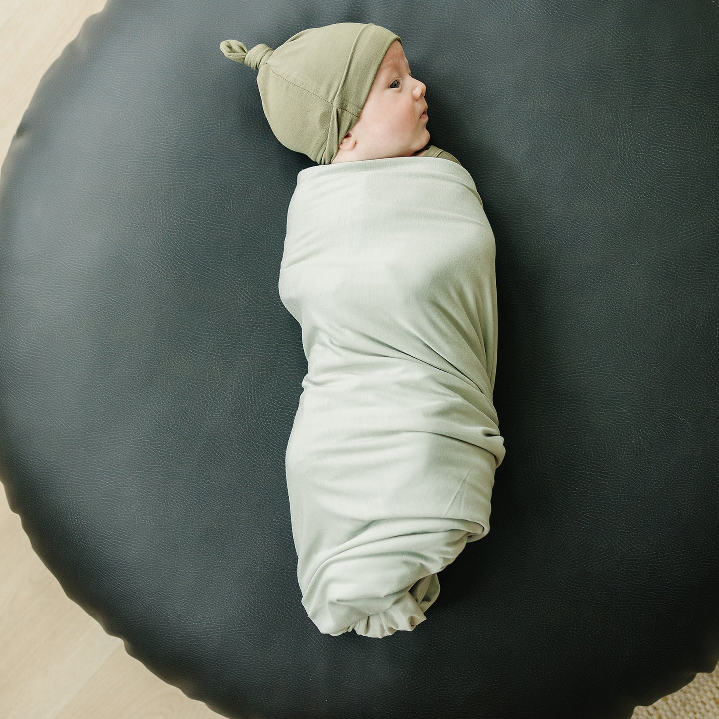 Mebie Baby Bamboo Stretch Swaddle. Gender Neutral for take home outfits and swaddling newborns.
