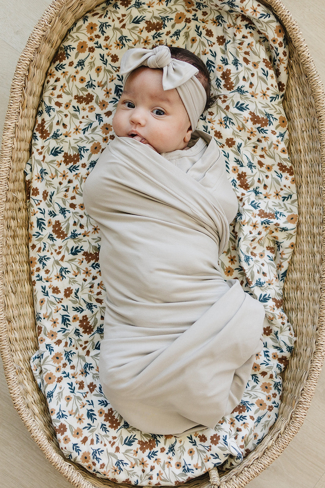 Mebie Baby Bamboo Stretch Swaddle. Gender Neutral for take home outfits and swaddling newborns.