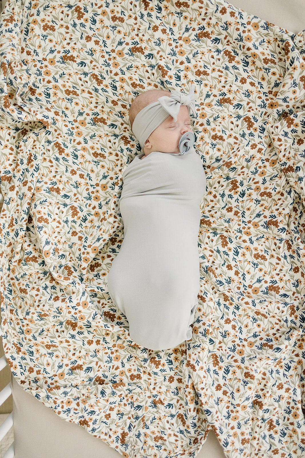 Mebie Baby Bamboo Stretch Swaddle. Gender Neutral for take home outfits and swaddling newborns.