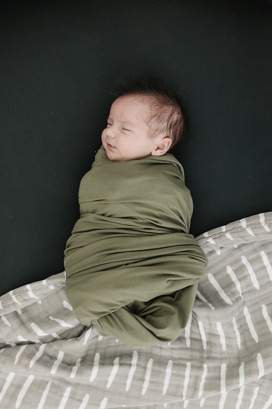 Mebie Baby Bamboo Stretch Swaddle. Gender Neutral for take home outfits and swaddling newborns.