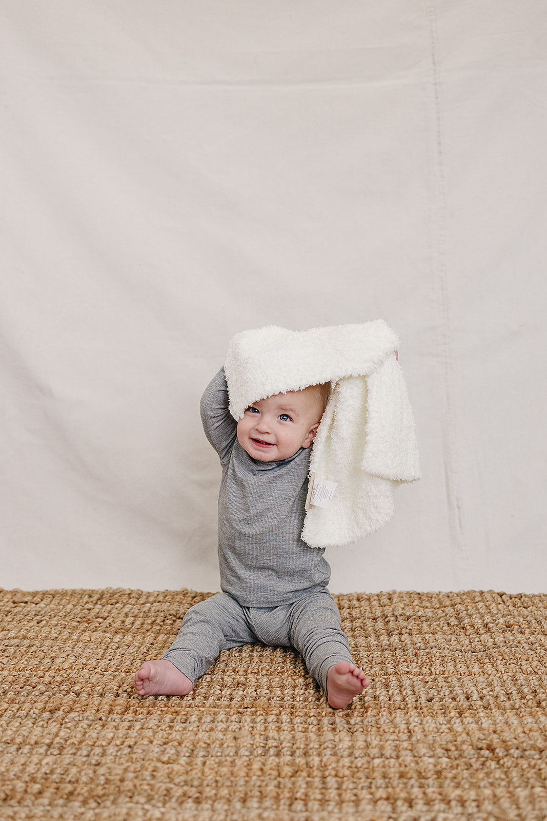 Cream Ribbed Plush Blanket