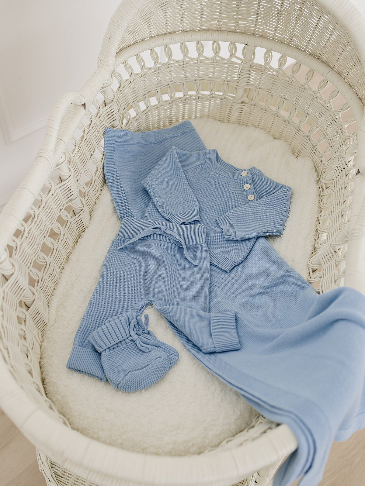 Cream Ribbed Plush Blanket