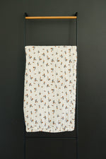 Mebie Baby Gender Neutral Infant Muslin quilt its 100% cotton. Looks great in any nursery. 