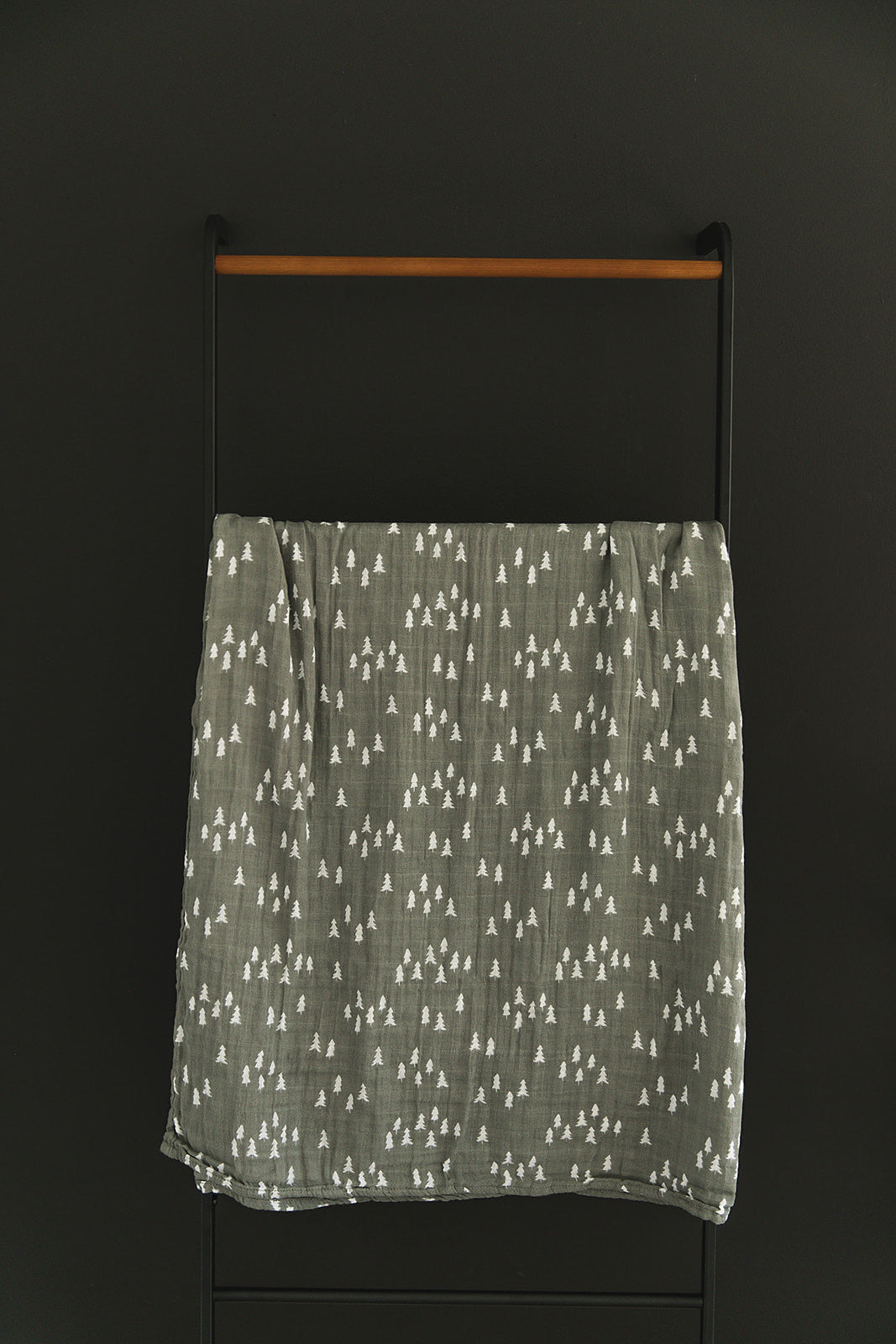 Mebie Baby Gender Neutral Infant Muslin Swaddle its 100% cotton.